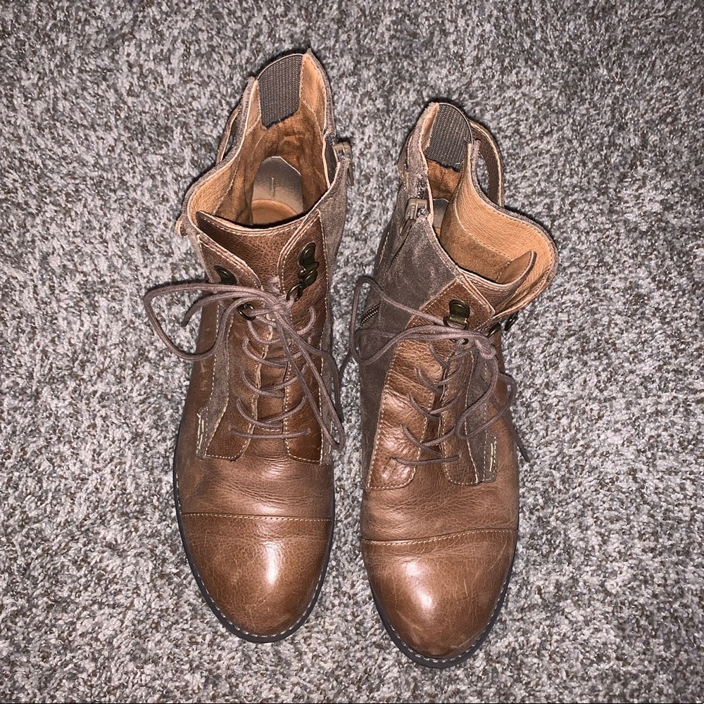 Montana lace up boot